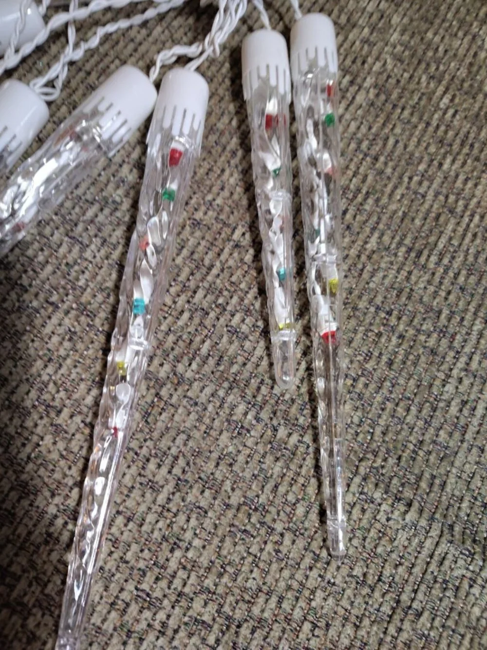 Multicolor Icicle string lights String Of 8 Multicolored Lights Working